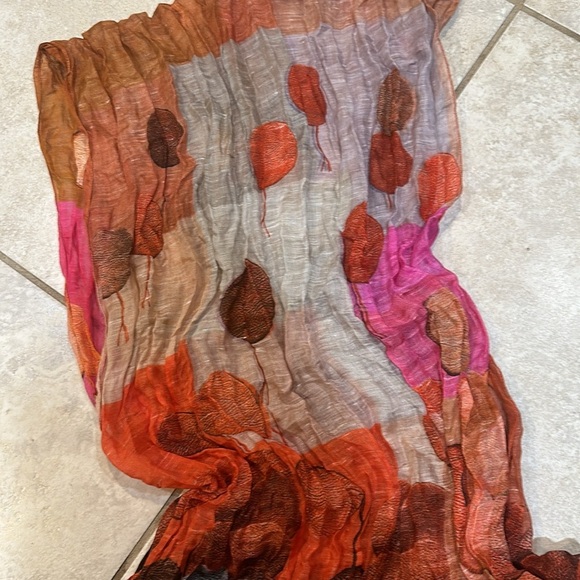 Holt Renfrew Italy Lightweight Dot Scarf Wrap - Picture 7 of 7